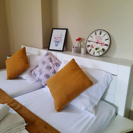Apartment Ina *