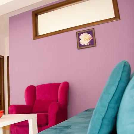 Ina Apartment